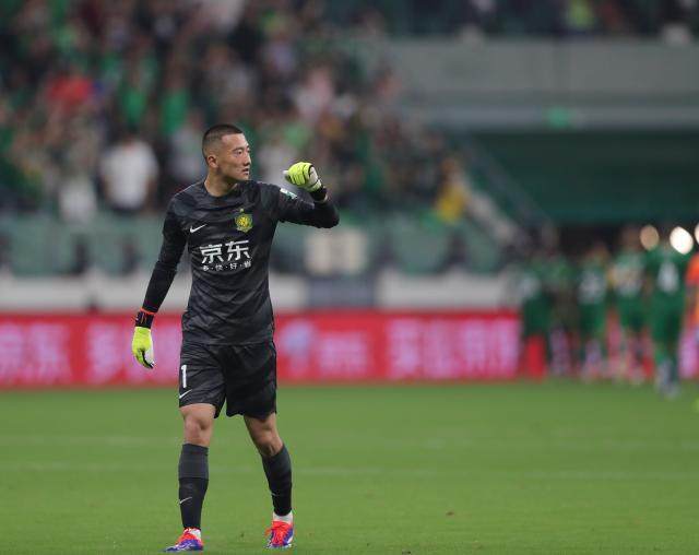 开云在线-韩佳奇：赛季表现打6分 希望能为国家队贡献力量