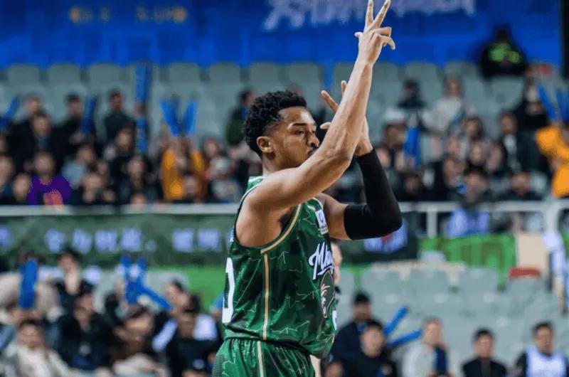 开云-同曦狂胜深圳！新小外盘活全队，郭昊文全能输出，双核驱动是真爽