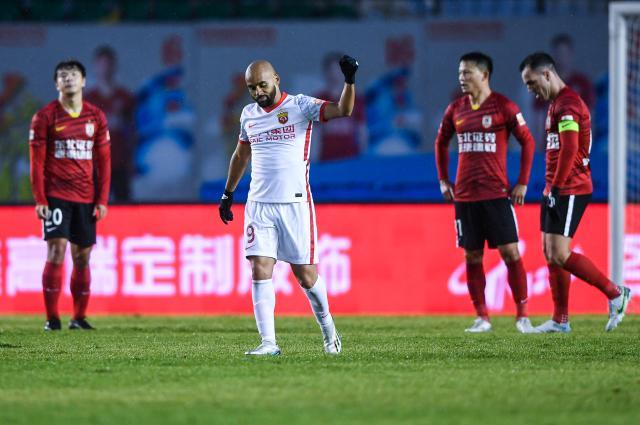 开云APP-【中超】吕文君2球巴尔加斯助攻戴帽 海港4比1亚泰